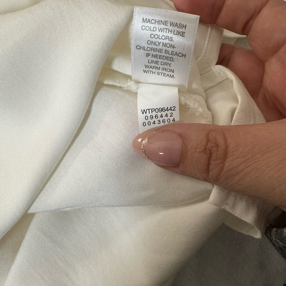 NWT J.Jill Back Button Up Cream Blouse Size Petite Medium - Picture 9 of 9